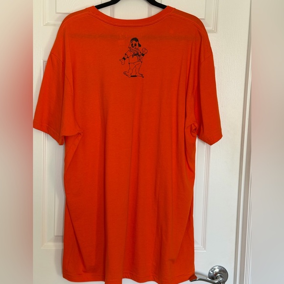 Bold Orange Graphic Tee with Pocket San Francisco Giants - Picture 5 of 7